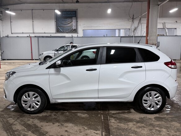 2017 Lada (ВАЗ) XRAY I, белый, 670000 рублей - вид 3