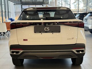 2025 Omoda C5 I Рестайлинг, белый, 3089900 рублей, вид 5