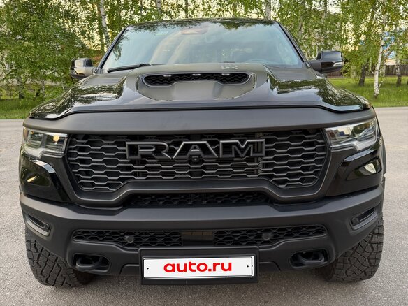 2024 Ram 1500 RHO V Рестайлинг, чёрный - вид 4