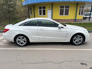 2011 Mercedes-Benz E-Класс 200 5G-Tronic IV (W212, S212, C207), белый, 1599999 рублей, вид 4