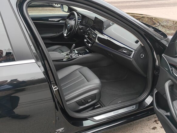 2020 BMW 5 серии 520d xDrive VII (G30/G31/G38) Рестайлинг, чёрный, 4000000 рублей - вид 13