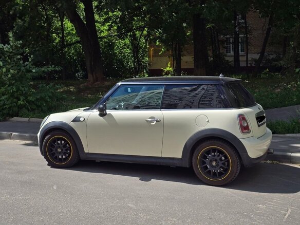 2010 Mini Hatch Cooper II (R56), белый, 765000 рублей - вид 1