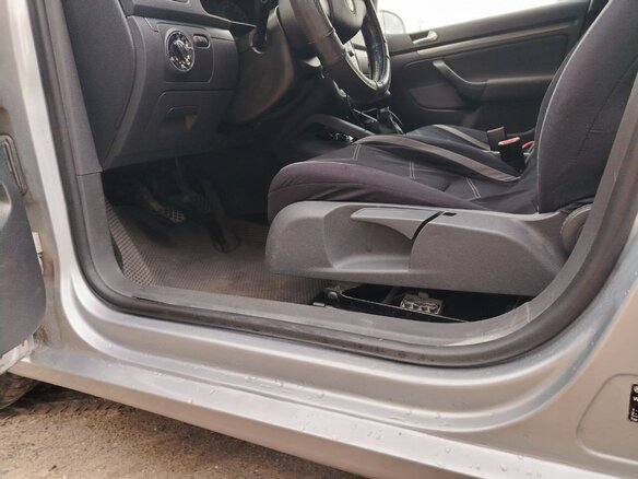 2006 Volkswagen Golf V, серебристый, 400000 рублей - вид 13
