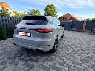 2020 Porsche Cayenne III, серый, 7890000 рублей, вид 5