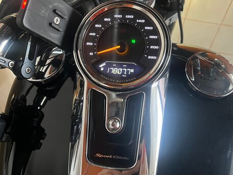 2021 Harley-Davidson Sport Glide, чёрный, 1750000 рублей, вид 5