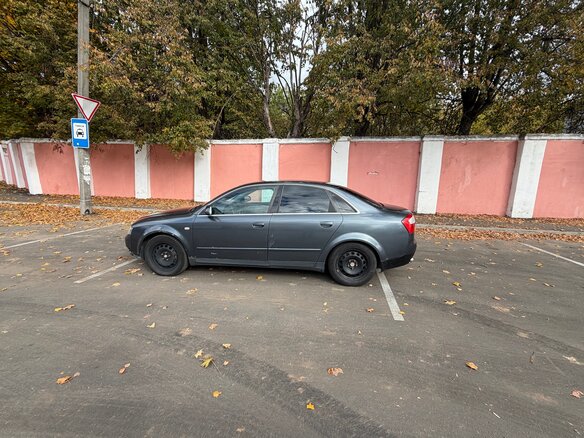 2001 Audi A4 II (B6), серый, 320000 рублей - вид 3
