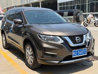 2022 Nissan X-Trail III Рестайлинг, коричневый, 1620000 рублей, вид 3