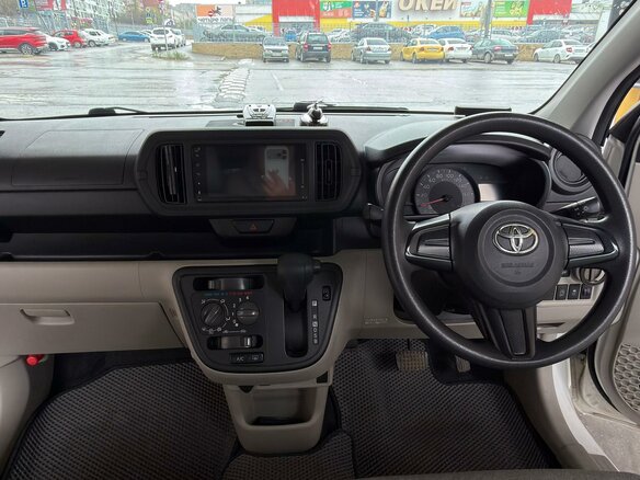 2017 Toyota Passo III, белый, 1070000 рублей - вид 24