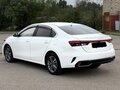 2023 Kia K3 II (China Market) Рестайлинг, белый - вид 4