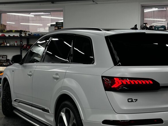 2022 Audi Q7 55 TFSI II (4M) Рестайлинг, белый, 11000000 рублей - вид 7