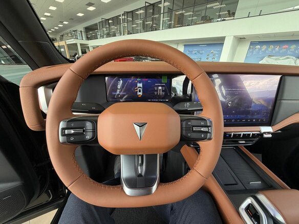 2025 Changan Deepal G318 I, чёрный - вид 14