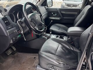 2012 Mitsubishi Pajero IV Рестайлинг 1, чёрный, 2800000 рублей, вид 5
