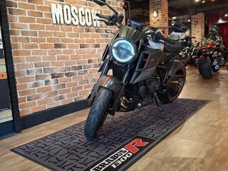 2024 KTM 1290 Super Duke R Evo, серый, 3800000 рублей, вид 3