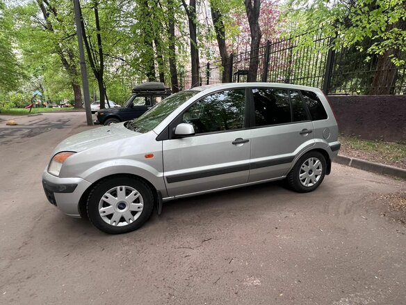 2008 Ford Fusion I Рестайлинг, серебристый, 450000 рублей - вид 4
