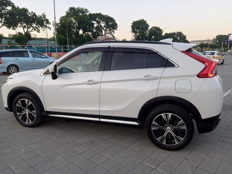 2018 Mitsubishi Eclipse Cross I, белый, 1670000 рублей, вид 4