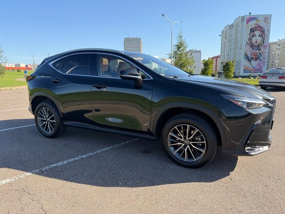 2021 Lexus NX 350 II, чёрный, 4000000 рублей - вид 4
