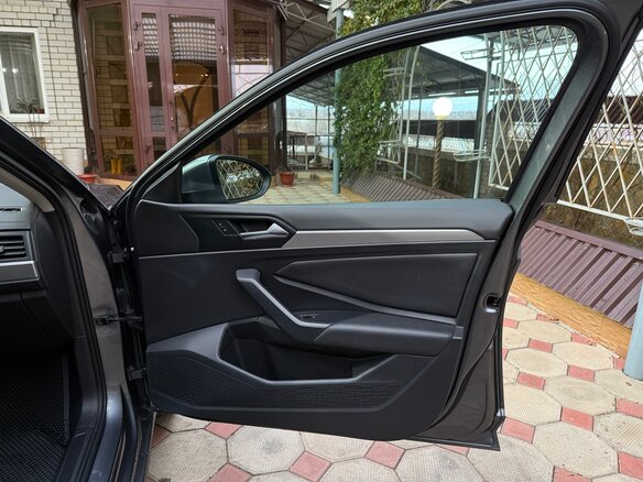 2019 Volkswagen Jetta 8-speed VII, серый, 1740000 рублей - вид 18