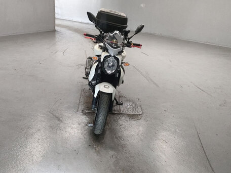 2010 Suzuki SFV 650 Gladius, белый, 320000 рублей, вид 2