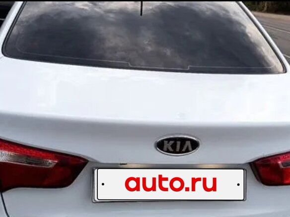 2011 Kia Rio 5-speed III, белый, 750000 рублей - вид 7