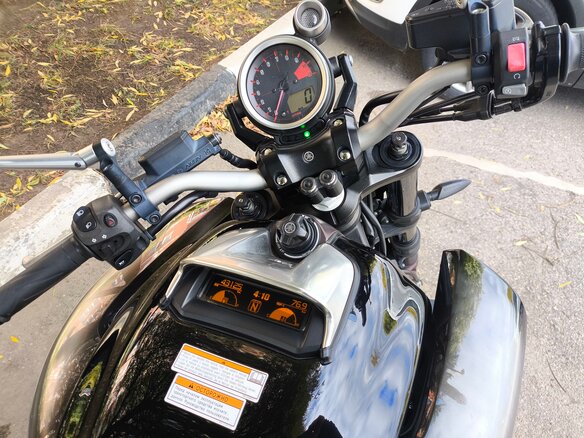 2011 Yamaha VMAX 1700, чёрный, 1345000 рублей - вид 4