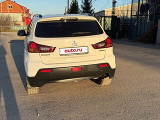 2013 Mitsubishi ASX I, белый, 650000 рублей, вид 4