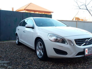 2012 Volvo V60 I, белый, 1600000 рублей, вид 4