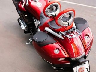 2016 Honda Valkyrie 1800, красный, 1750000 рублей, вид 5