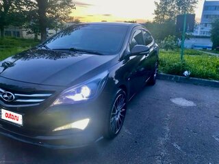 2016 Hyundai Solaris I Рестайлинг, коричневый, 970000 рублей, вид 2