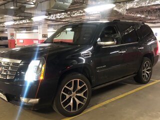 2010 Cadillac Escalade III, чёрный, 1799999 рублей, вид 3