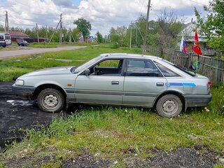 1988 Mazda 626 III (GD), серебристый, 70000 рублей, вид 3