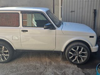 2005 Lada (ВАЗ) 2121 (4x4) I Рестайлинг, белый, 545000 рублей, вид 2