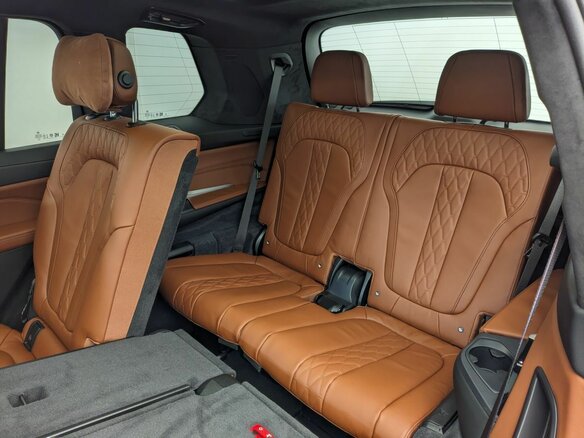 2026 BMW X7 40d I (G07) Рестайлинг, серый, 17900000 рублей - вид 12