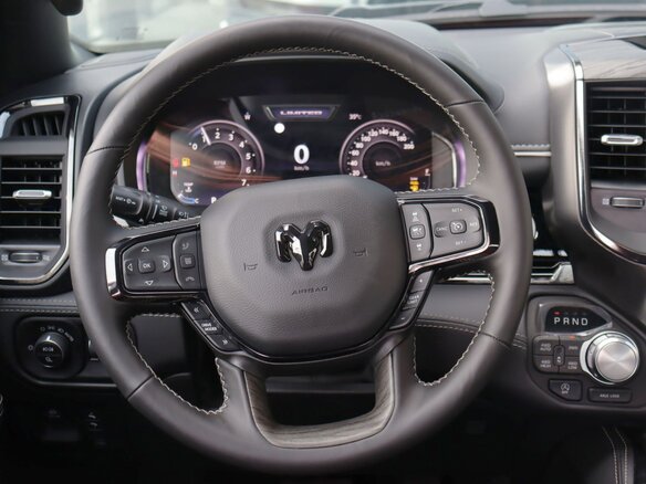 2026 Ram 1500 Crew Cab eTorque V Рестайлинг, чёрный, 12849000 рублей - вид 18