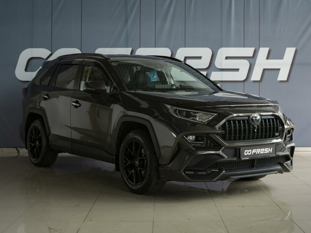 Открыть фотографии: Toyota RAV4 V (XA50)