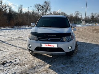 2012 Mitsubishi Outlander II Рестайлинг, белый, 1250000 рублей, вид 2