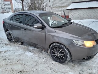 2009 Kia Cerato 4-speed II, серый, 455000 рублей, вид 3