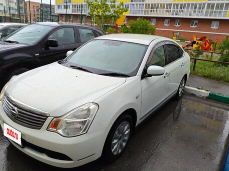 2009 Nissan Bluebird Sylphy II (G11), белый, 730000 рублей, вид 1