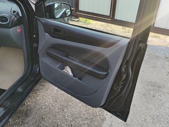 2010 Ford Focus II Рестайлинг, чёрный, 392000 рублей - вид 12