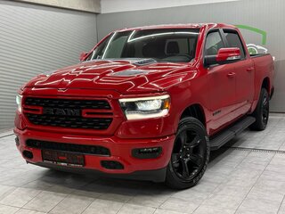 2022 Ram 1500 Crew Cab eTorque V, красный, 7090000 рублей, вид 3
