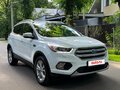 2017 Ford Kuga II Рестайлинг, белый - вид 1