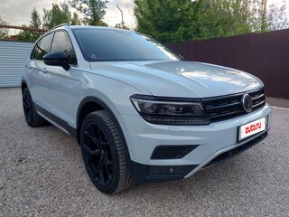 2018 Volkswagen Tiguan II, белый, 2590000 рублей, вид 2