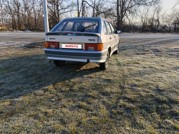 2004 Lada (ВАЗ) 2114, серебристый, 190000 рублей - вид 4