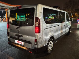 2022 Renault Trafic L2 III Рестайлинг, серебристый, 3339000 рублей, вид 5
