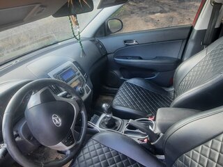 2010 Hyundai i30 I Рестайлинг, красный, 630000 рублей, вид 5