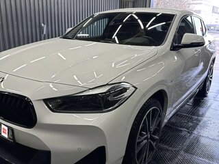 2021 BMW X2 xDrive20i I (F39), белый, 4000000 рублей, вид 2