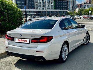 2020 BMW 5 серии 530i xDrive VII (G30/G31/G38) Рестайлинг, белый, 4850000 рублей, вид 5