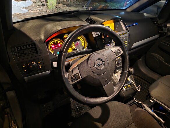 2007 Opel Zafira B, серый, 420000 рублей - вид 5