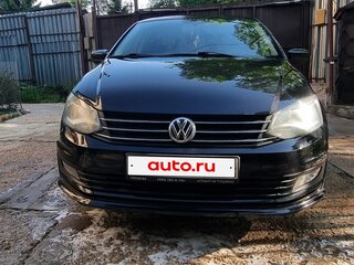 2015 Volkswagen Polo V Рестайлинг, чёрный, 690000 рублей, вид 1