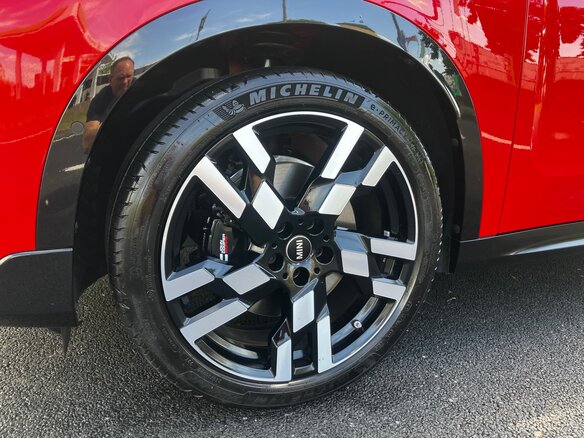 2025 Mini Countryman C III, красный, 5950000 рублей - вид 32