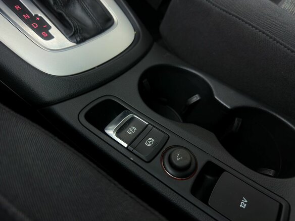 2015 Audi Q3 I (8U) Рестайлинг, белый, 1899000 рублей - вид 17